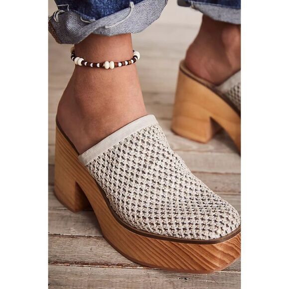 Free People Walk On Wood Platform Clogs Size 38 - Picture 1 of 6